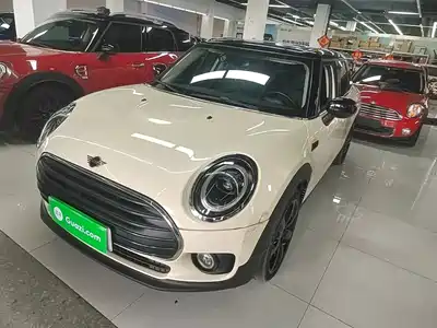 MINI CLUBMAN 2021
