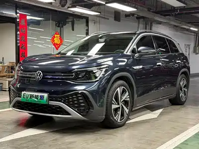 Volkswagen ID.6 2022