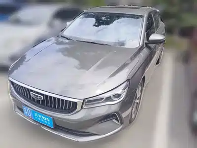 Geely Emgrand 2022