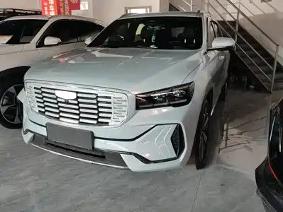 Geely Xingyue L 2023