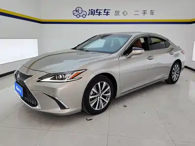 Lexus ES 2019