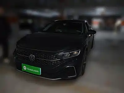 Volkswagen Passat 2023