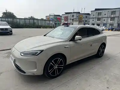 AITO Wenjie M5 2025