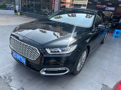Ford Taurus 2019