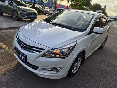 Hyundai Verna 2015