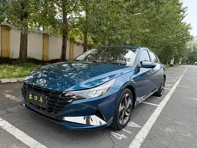 Hyundai Elantra 2022