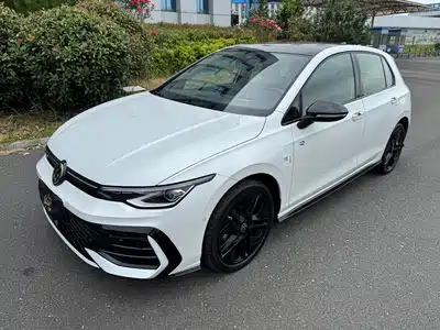 Volkswagen Golf 2024