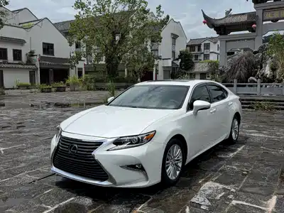 Lexus ES 2018