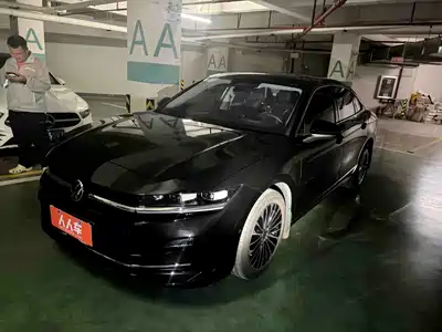 Volkswagen Magotan 2025