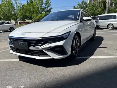 Hyundai Elantra 2024