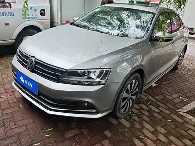 Volkswagen Sagitar 2017