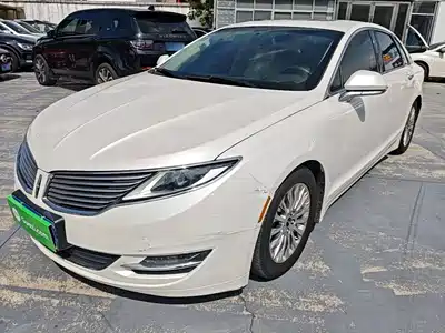 Lincoln MKZ 2015