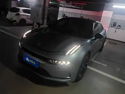 ZEEKR 001 2022