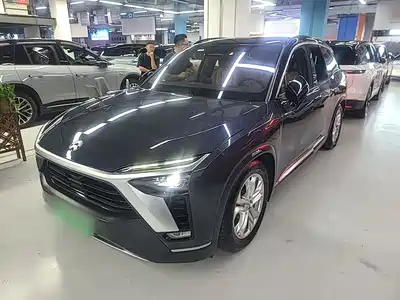 NIO ES8 2021