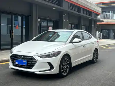 Hyundai Elantra 2021