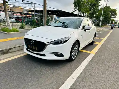 Mazda Mazda3 Axela 2018
