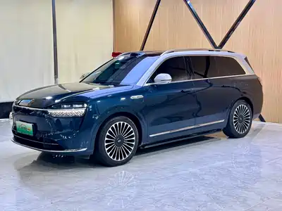 AITO Wenjie M9 2025