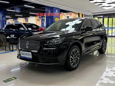 Lincoln Adventurer 2023