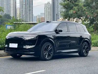 AITO Wenjie M8 2025