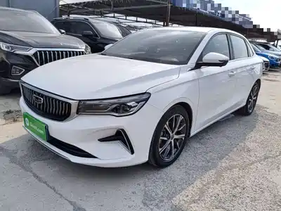 Geely Emgrand 2022