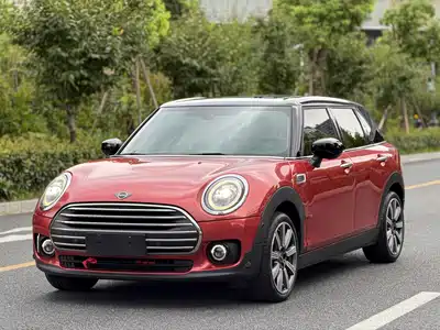 MINI CLUBMAN 2019