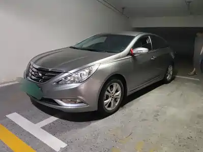 Hyundai Sonata 2012