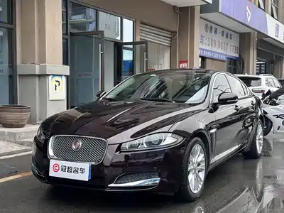 Jaguar XF 2014