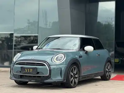 MINI MINI 2023