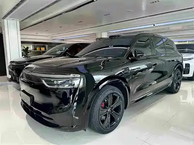 AITO Wenjie M8 2025