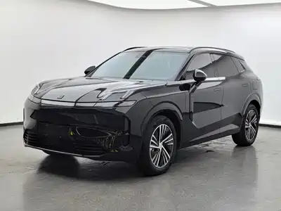 Lynk & Co 08 EM-P 2024