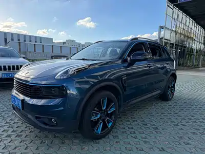 Lynk & Co 01 2018
