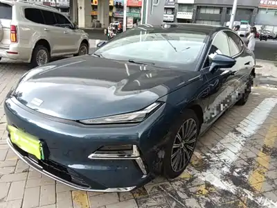 Geely Galaxy Xingyao 8 2025