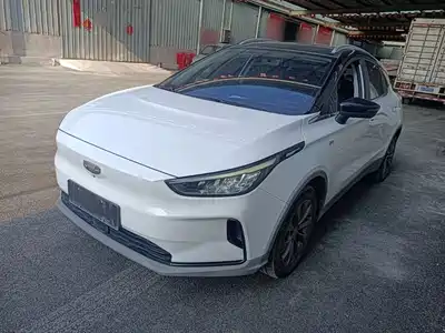 Geely Geometry C 2021