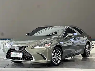 Lexus ES 2023