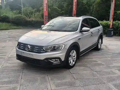 Volkswagen C-TREK 2017