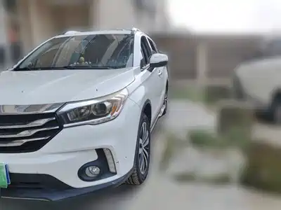 GAC Trumpchi GS4 2017