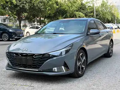 Hyundai Elantra 2022