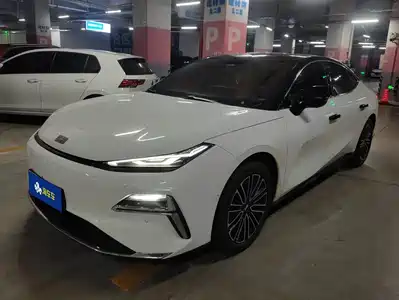 Geely Galaxy Xingyao 8 2025