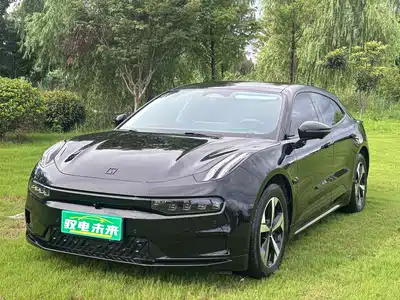 ZEEKR 001 2024