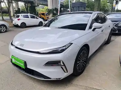 Geely Galaxy Xingyao 8 2025