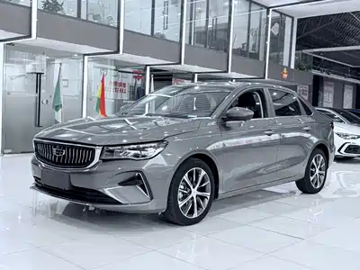 Geely Emgrand 2022
