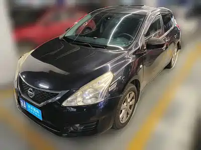 Nissan Tiida 2012