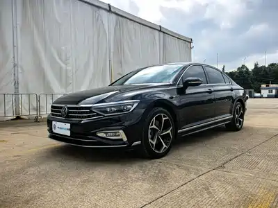 Volkswagen Magotan 2025