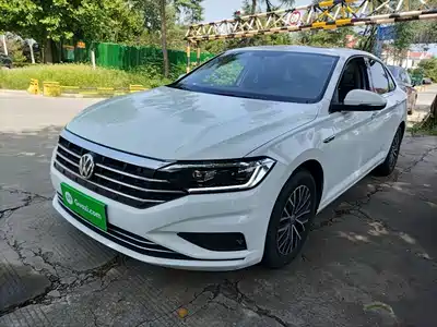 Volkswagen Sagitar 2020