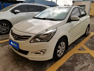 Hyundai Verna 2016