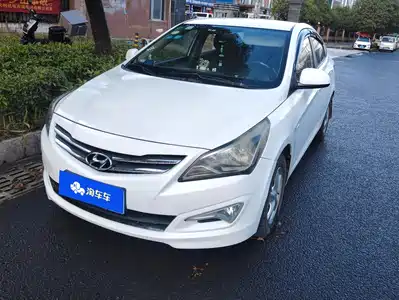 Hyundai Verna 2016
