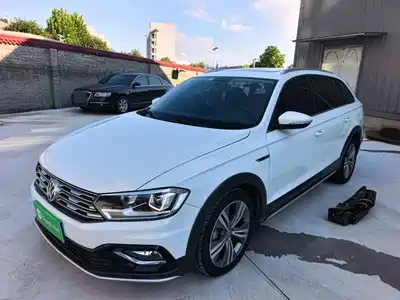 Volkswagen C-TREK 2019