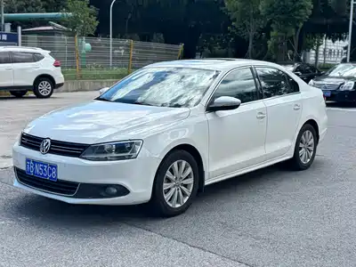 Volkswagen Sagitar 2013