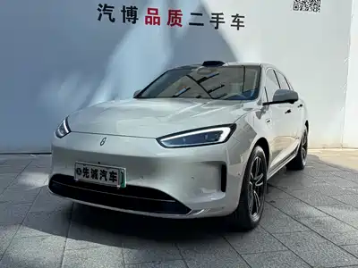 AITO Wenjie M5 2025