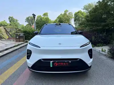 NIO ES8 2024